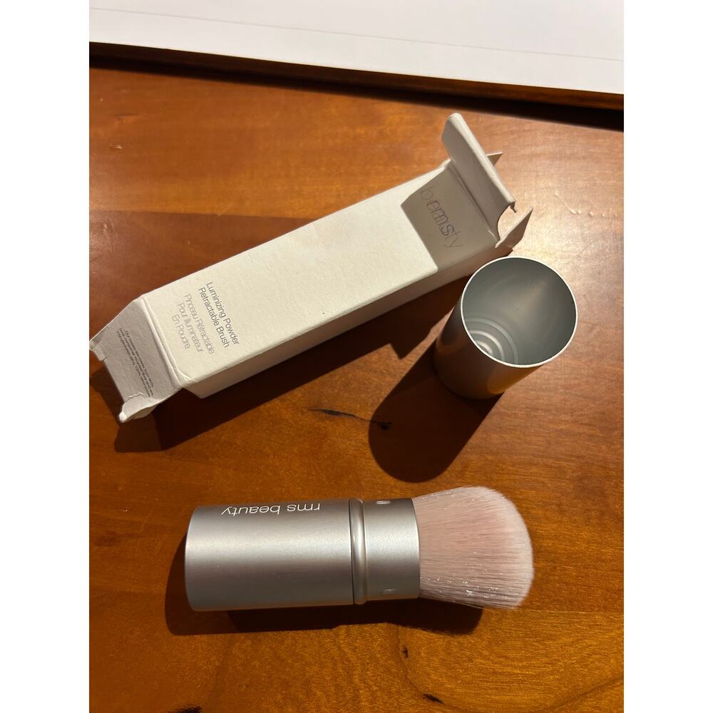 New RMS Beauty Luminizing Powder Retractable Brush Clean Beauty